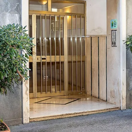 Appartamento In 'apt By Interhome